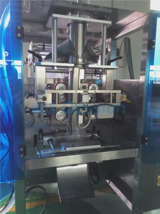 Dession 1 公斤矿泉水袋包装机价格