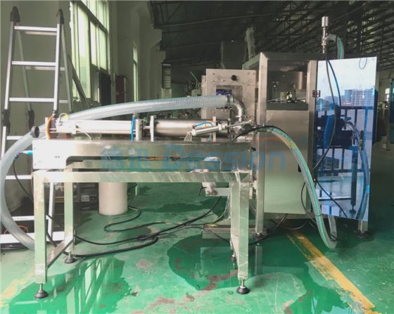 Dession 1kgのミネラルウォーターの袋のパッキング機械価格