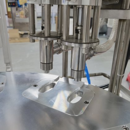 Dession Dession 自动活塞式灌装机 活塞式蜂蜜灌装机 蜂蜜勺包装杯灌装封口机