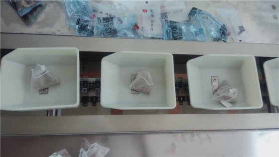 デセッション オートマチック テーピングマシンとセラドーラファブリケーター