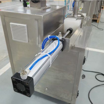 Dession の半自動人間化された電気瓶の糖蜜のフッカーの shisha のタバコの袋の包装の充填機