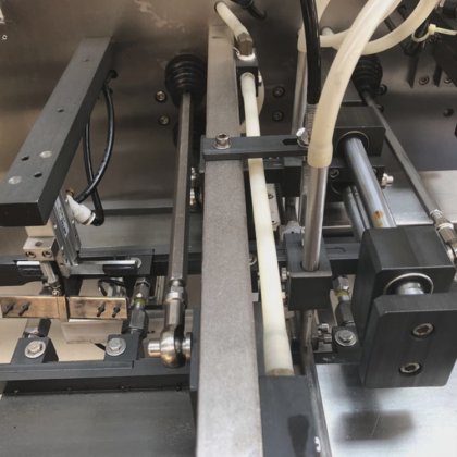 Dession Doypack 灌装封口包装机