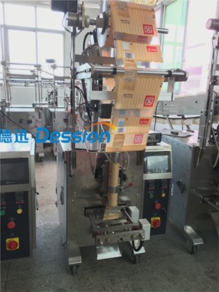 Dession 香料辣椒粉灌装包装机制造商 中国