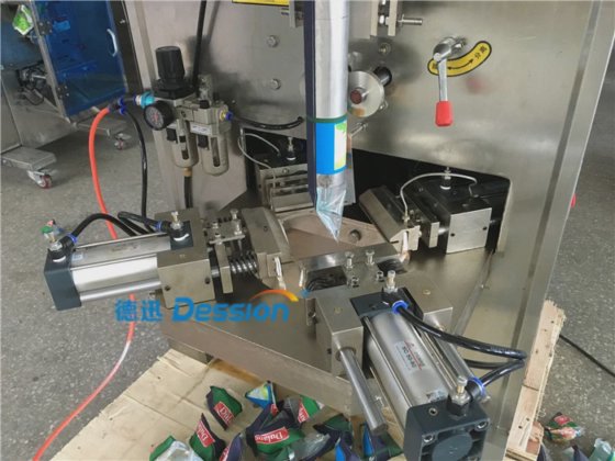 三角黄油袋液体包装机供应商