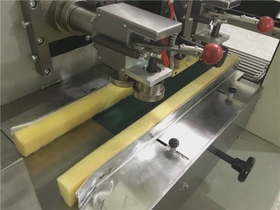 佛山広東食品充填密封機と桃をピーチ用マシンをカウントDession