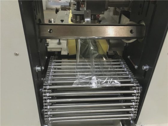 佛山広東食品充填密封機と桃をピーチ用マシンをカウントDession