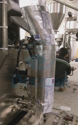 Dession Metallic retaining ring packing