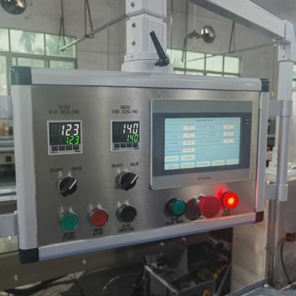 Dessionステンレス鋼スカラー包装機枕包装機