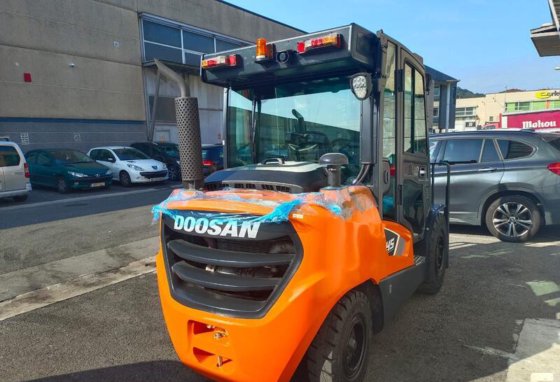 Doosan D45SC-9