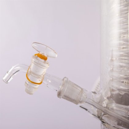 電気真空ロータリーエバポレーター