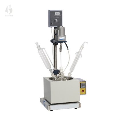 ガラス製反応容器