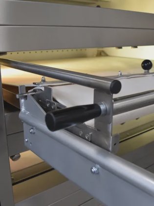 Manual loading and unloading system