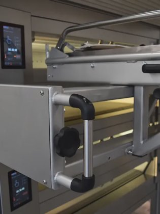 Manual loading and unloading system