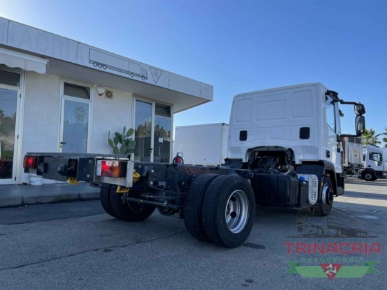 2010 IVECO 100E18