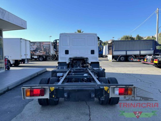 2010 IVECO 100E18