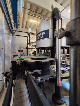 科伦斯滚筒供卷贴标机 12,000 件/小时