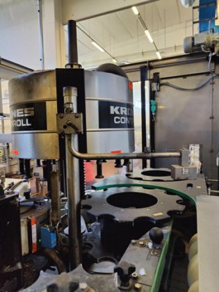 科伦斯滚筒供卷贴标机 12,000 件/小时