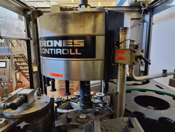 科伦斯滚筒供卷贴标机 12,000 件/小时