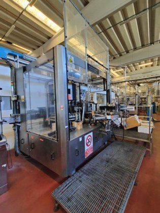 科伦斯滚筒供卷贴标机 12,000 件/小时