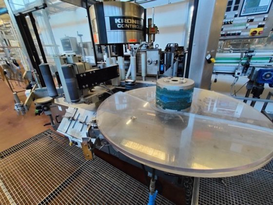 科伦斯滚筒供卷贴标机 12,000 件/小时