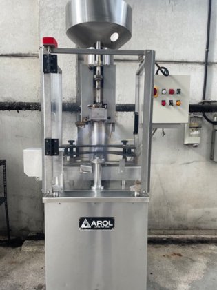 Capper Arol Gemini 2.500 bph