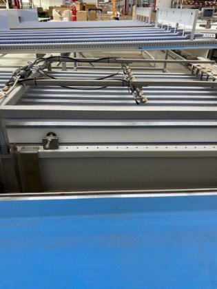 结束罐装线 2019