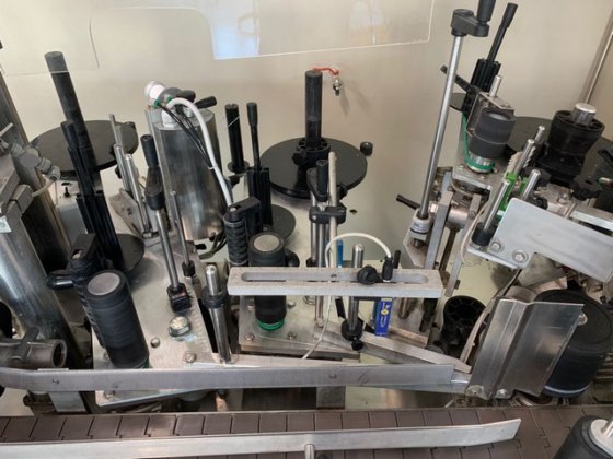 完整的灌装线 Borelli 啤酒