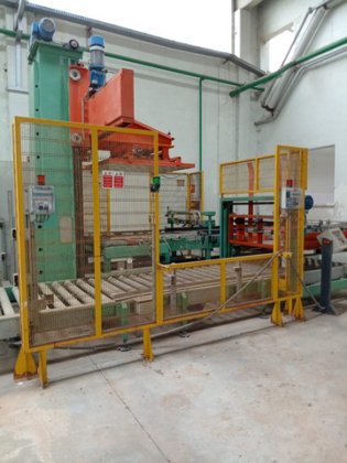 Palletizer Cosma Pack Manegtic System