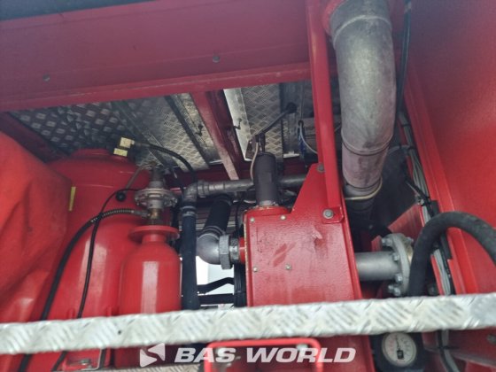 雷诺 6X6 侧面消防车