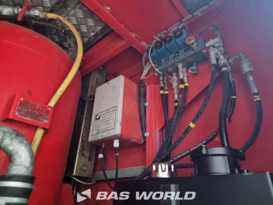 雷诺 6X6 侧面消防车