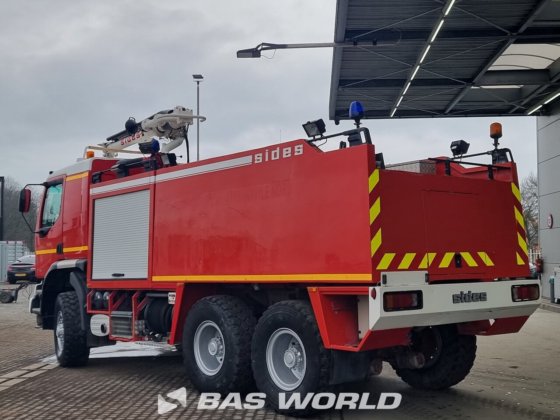 雷诺 6X6 侧面消防车