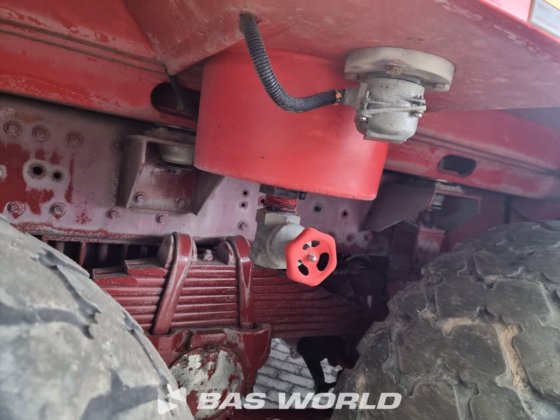 雷诺 6X6 侧面消防车