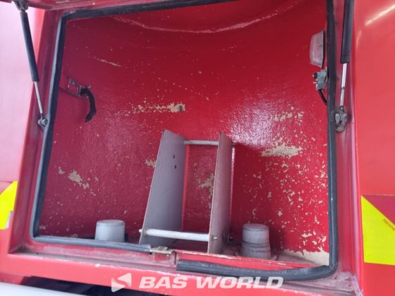 雷诺 6X6 侧面消防车