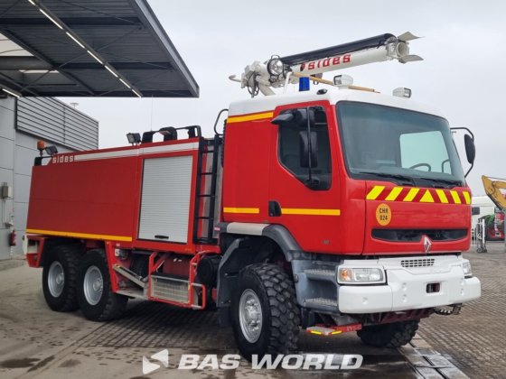 雷诺 6X6 侧面消防车