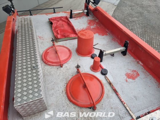 雷诺 6X6 侧面消防车