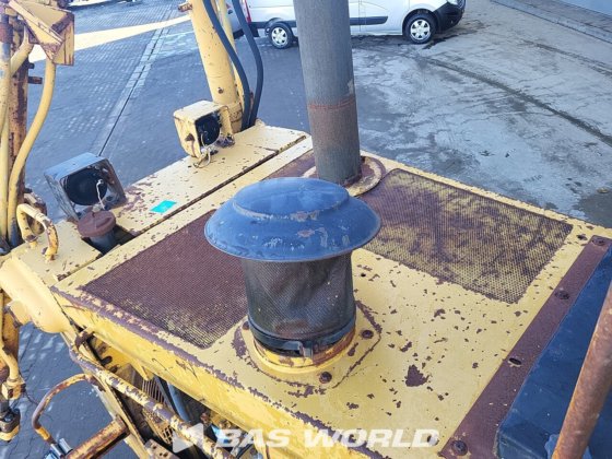 キャタピラ・クローラー・ドーザー