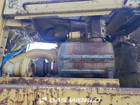 キャタピラ・クローラー・ドーザー