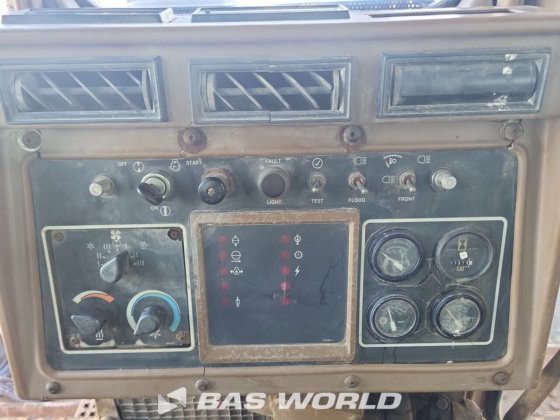 キャタピラ・クローラー・ドーザー