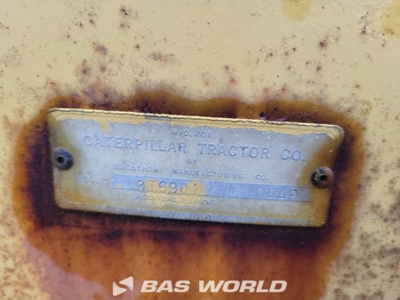 卡特彼勒履带式推土机