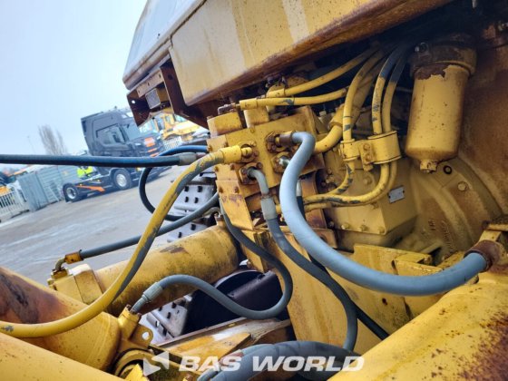 卡特彼勒履带式推土机