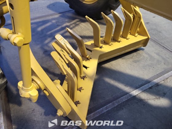 キャタピラー・グレーダー