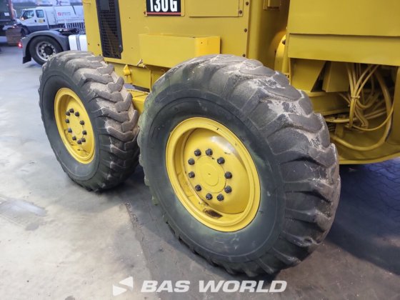 キャタピラー・グレーダー