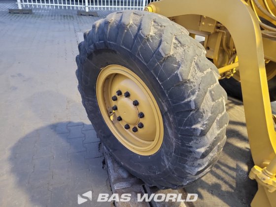 キャタピラー・グレーダー