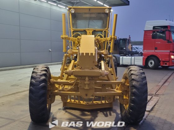 キャタピラー・グレーダー