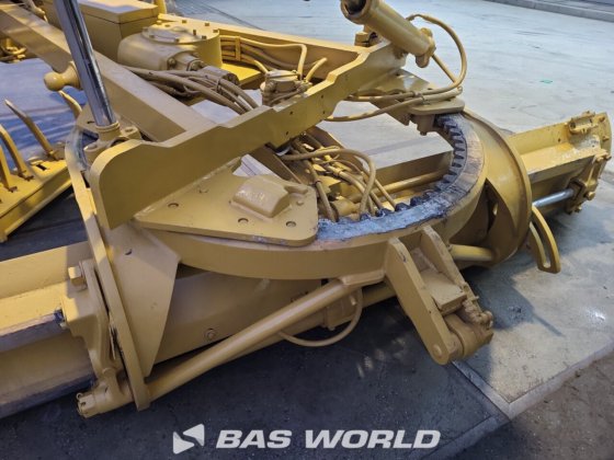 キャタピラー・グレーダー