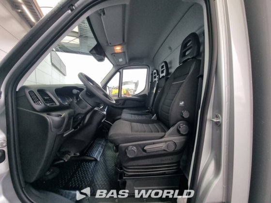 依维柯 Daily 35C18 箱体