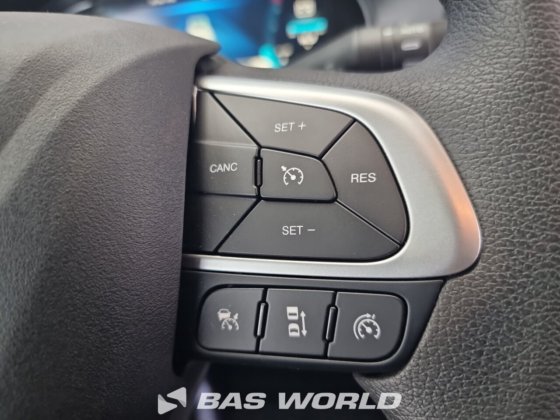 イヴェコ・デイリー 35C18 ボックスボディ