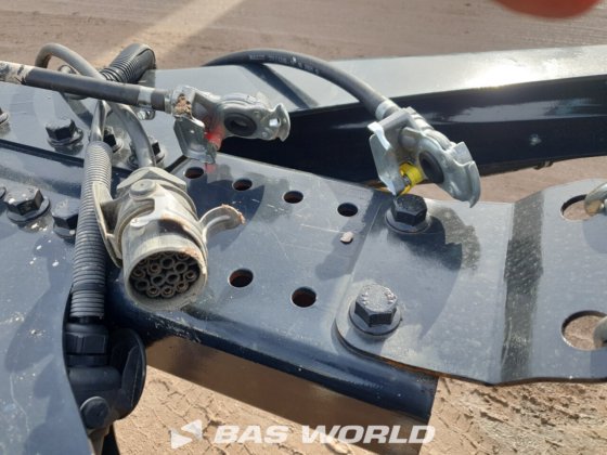 欧米茄木材拖车