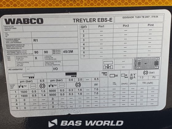 欧米茄木材拖车