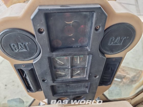 キャタピラー・グレーダー